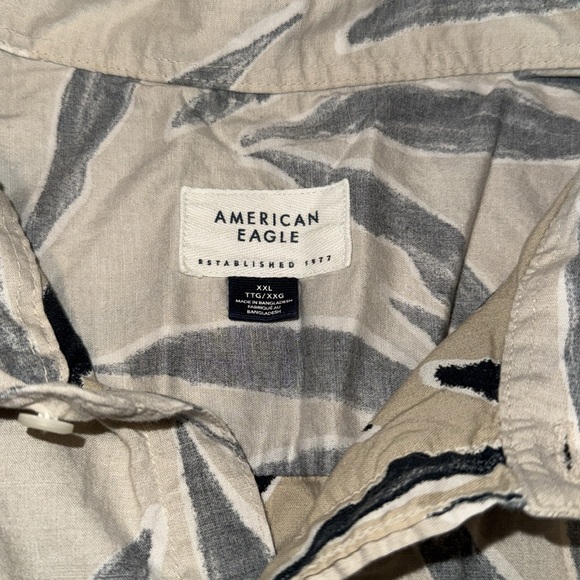 Like new men’s XXL American eagle button down shirt sleeve (999) - Picture 6 of 6